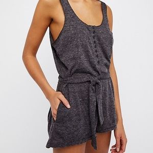 OneTeaspoon/Free people Reno romper gray size M